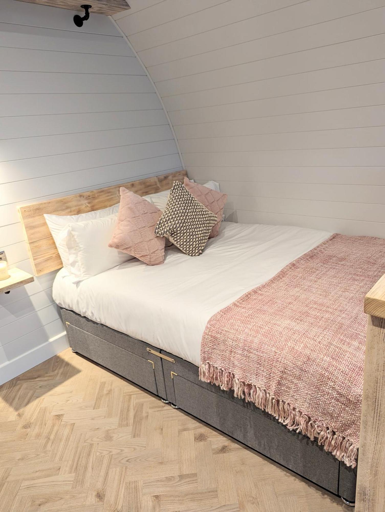 Gopsall Hall Farm Lodge